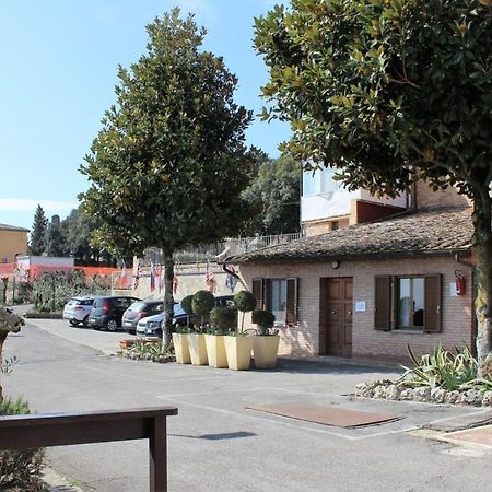 Hotel Porta Romana Di Luce Hotels Сиена Экстерьер фото