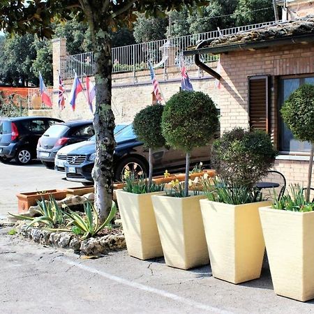 Hotel Porta Romana Di Luce Hotels Сиена Экстерьер фото