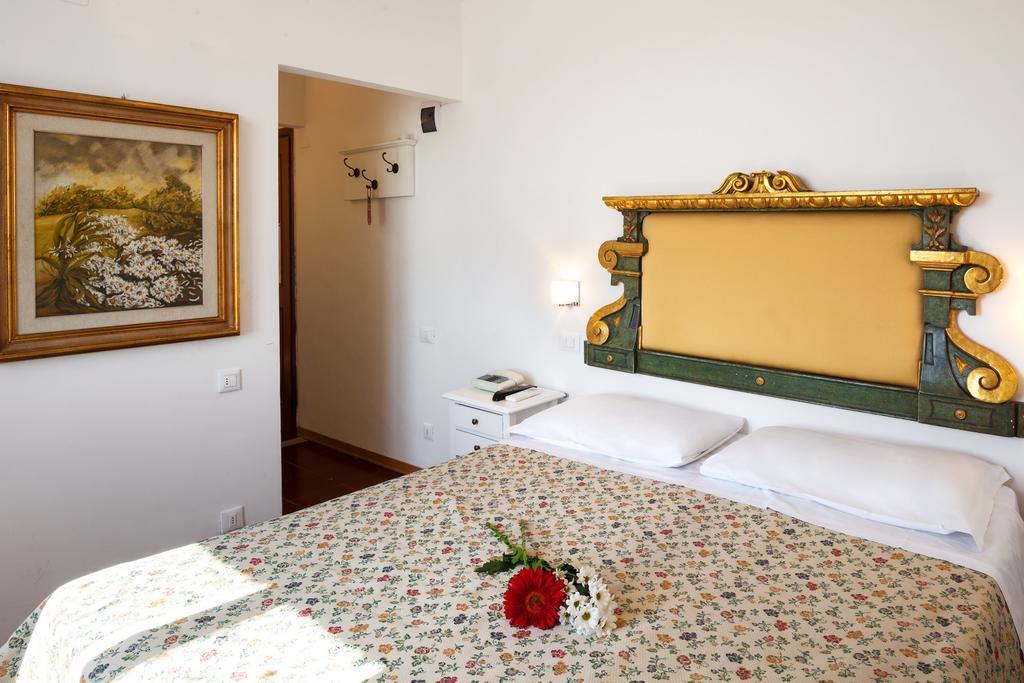 Hotel Porta Romana Di Luce Hotels Сиена Экстерьер фото