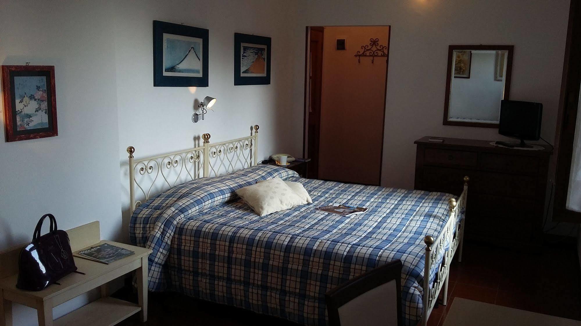 Hotel Porta Romana Di Luce Hotels Сиена Экстерьер фото