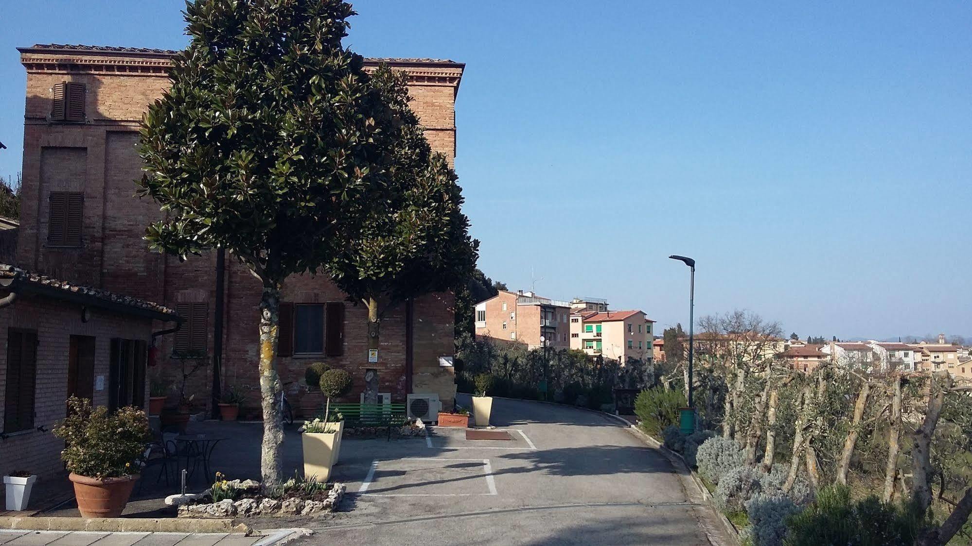 Hotel Porta Romana Di Luce Hotels Сиена Экстерьер фото